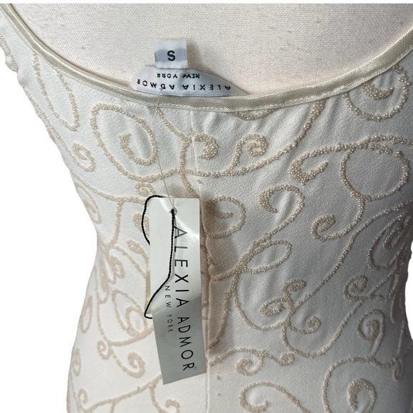 Alexia Admor Beaded Gown | NWT | Size Small - Picture 14 of 16